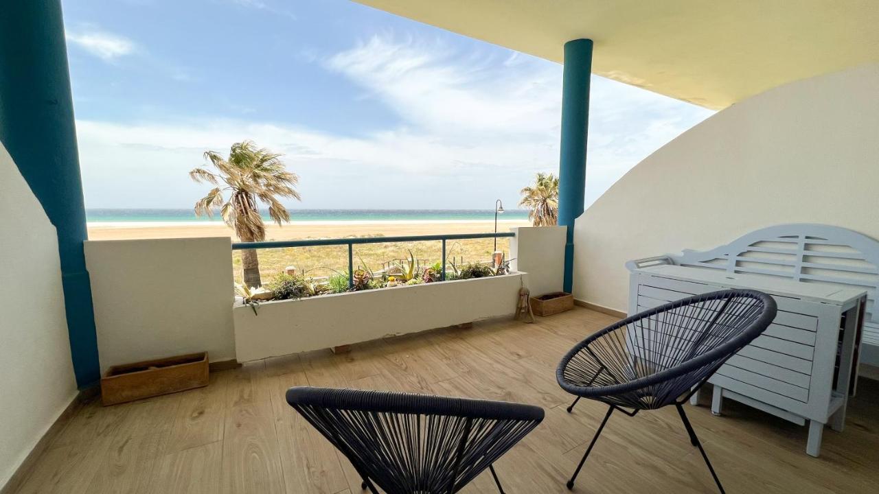 Tarifa Cozy House - Beachfront, Stylish Deco Exterior photo